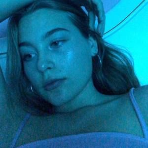 Meet your Posher, Marie-may